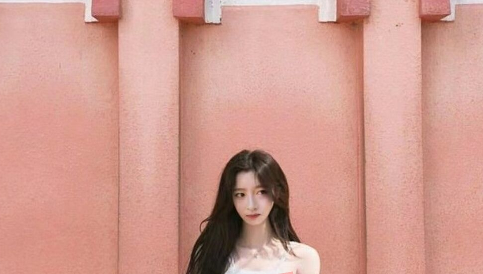 肤白漂亮的小美女求包养长期可以异地 第1张