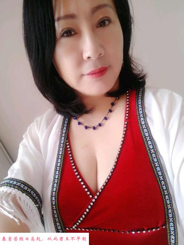 滨江美熟少妇 第1张