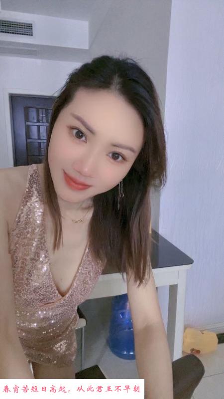 武侯服务系巨乳琳儿 第2张