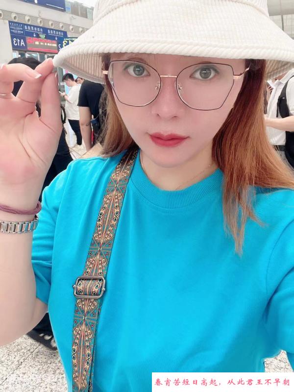 知性少妇胸大活好 第2张