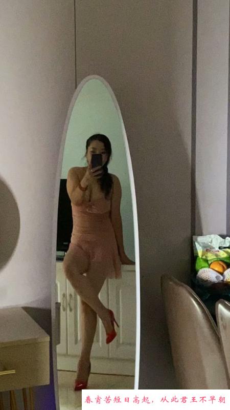 肤白大胸炮架大洋马 第1张