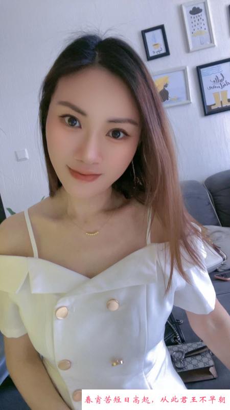 天心大胸少妇琳儿 第1张