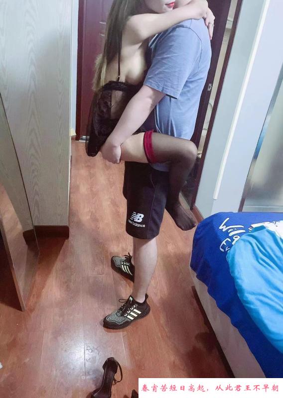 可以抱起来玩的小甜甜 第1张