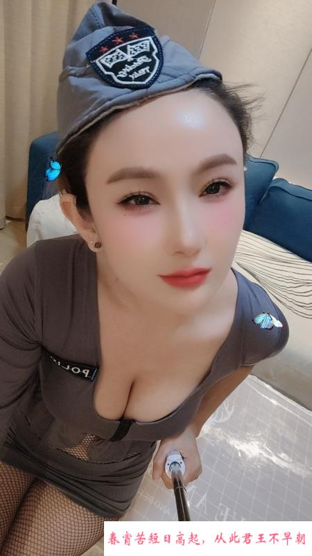 昆山大奶性感美女 第4张