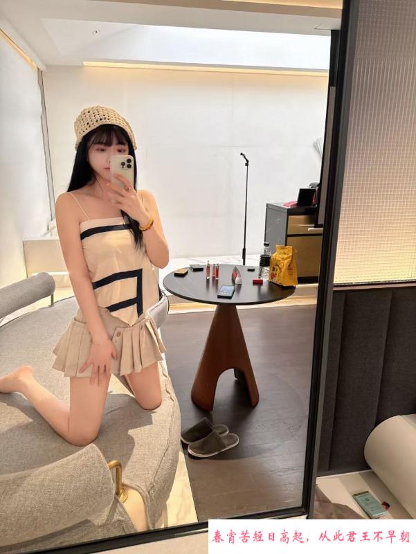 朝阳女友系杉杉 第2张