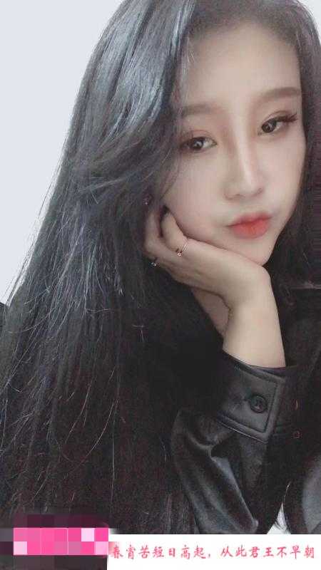 大胸肥臀轻熟浅浅 第1张
