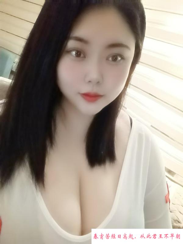 万家丽巨乳坦克啵啵 第2张