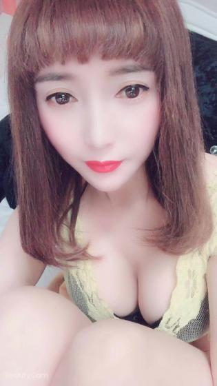 西门附近美丽小熟女双儿 第3张