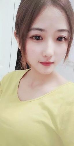 沈阳站附近的妹子 第2张