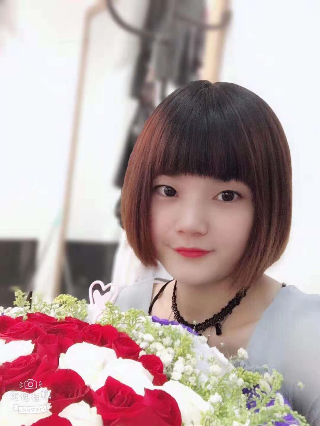 开女装店的淫娃 第2张