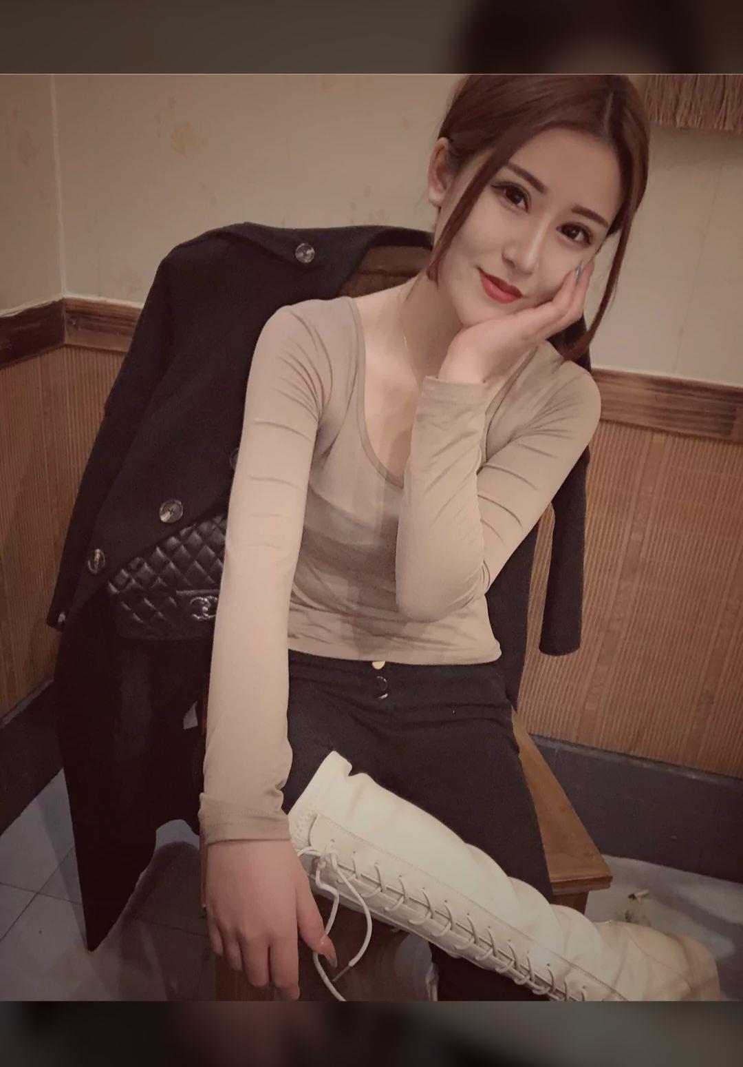 未央区身材很好的小骚货，抱起来玩很爽 第3张