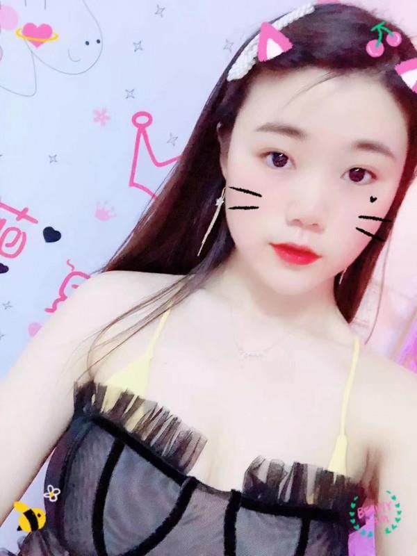 比较可爱的一个妹子 第3张