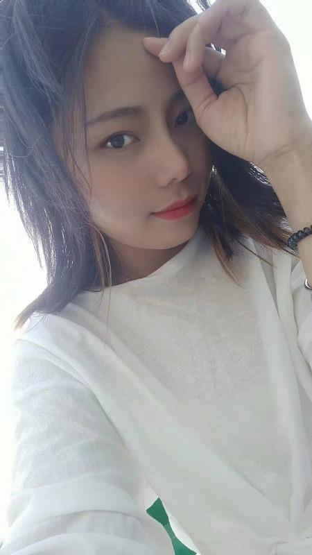 岛内服务很好的广西妹子 第2张