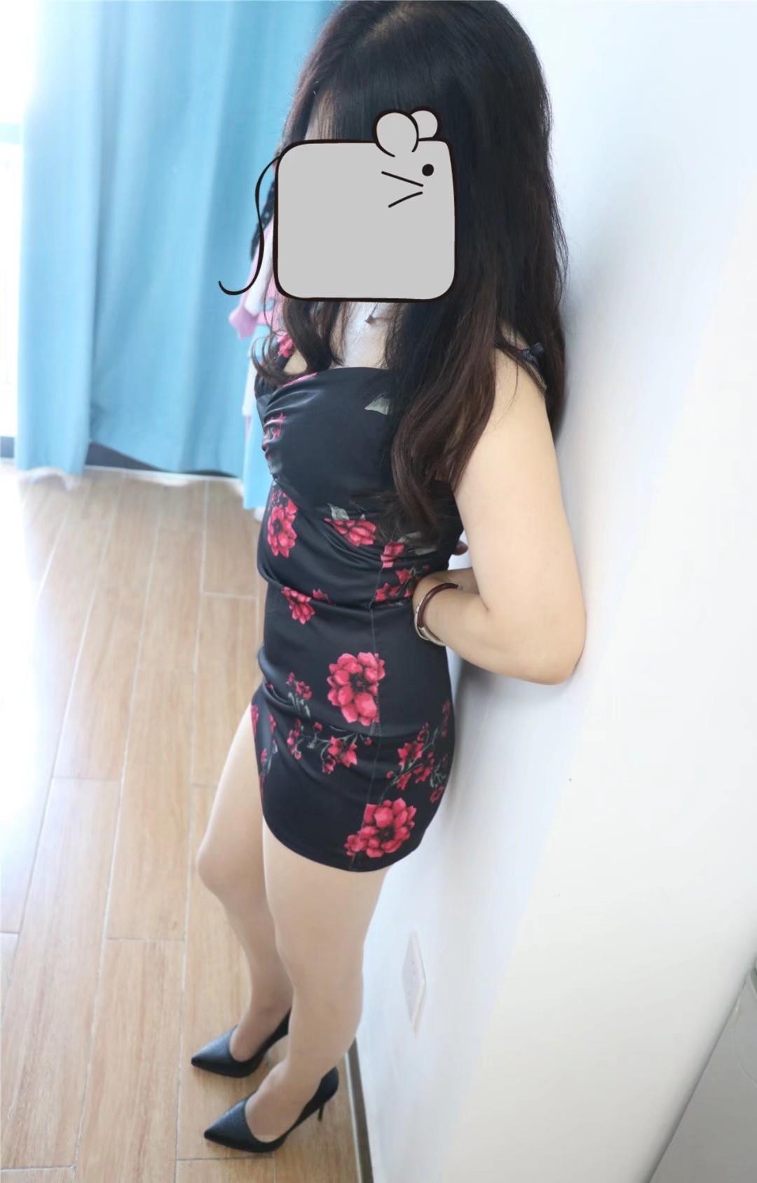 丝袜少妇—桃子 第3张
