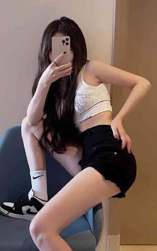 武汉耶西长腿性感美女 第3张