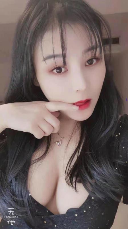 罗湖骚果果 第1张