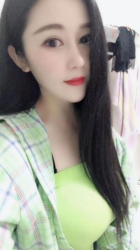 龙岗秀宝御姐范 第1张