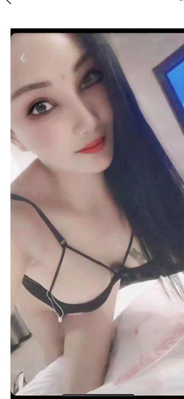 宝安菲菲胸大腰细 第1张
