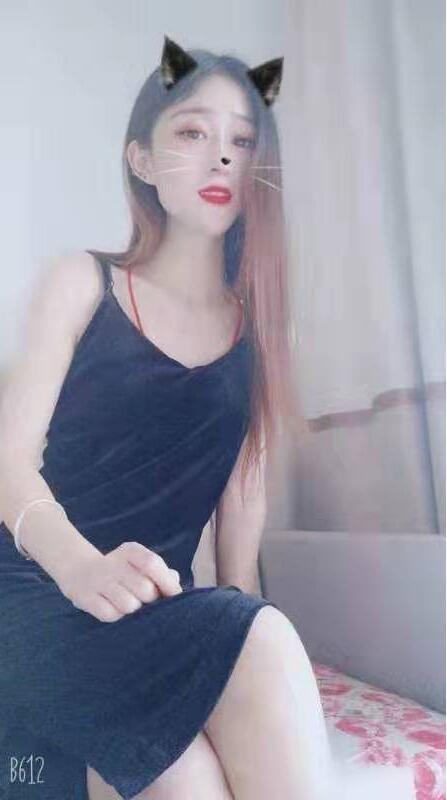 疯狂输出99年妹子 第1张
