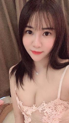 南山极品波大翘臀水灵冰冰 第1张