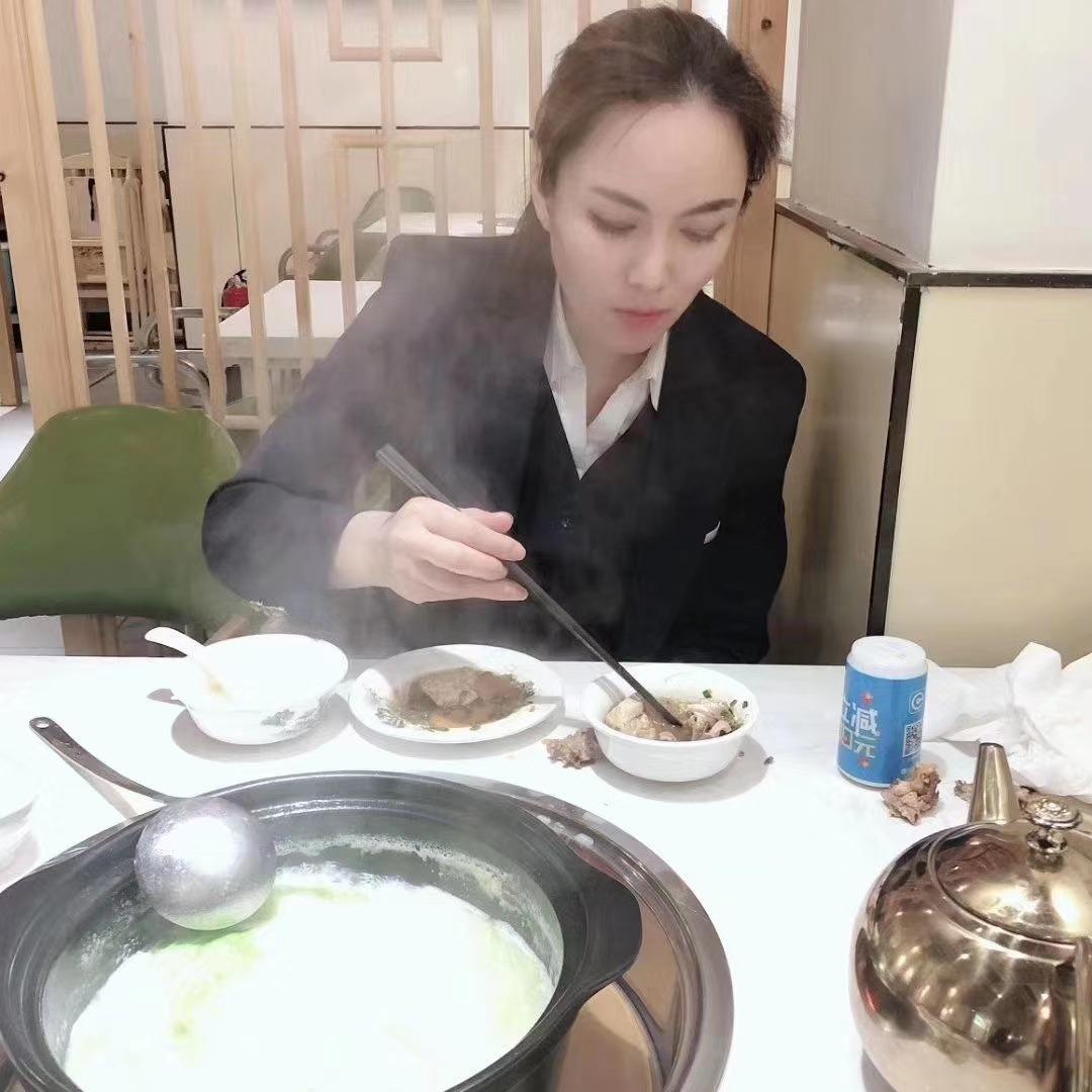 成都西门水晶少妇，可sm 第2张