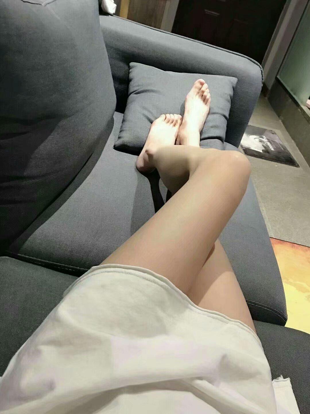 红旗河沟高颜值妹子 第2张