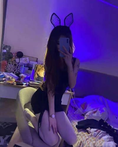 阜阳黑丝小美女 第2张