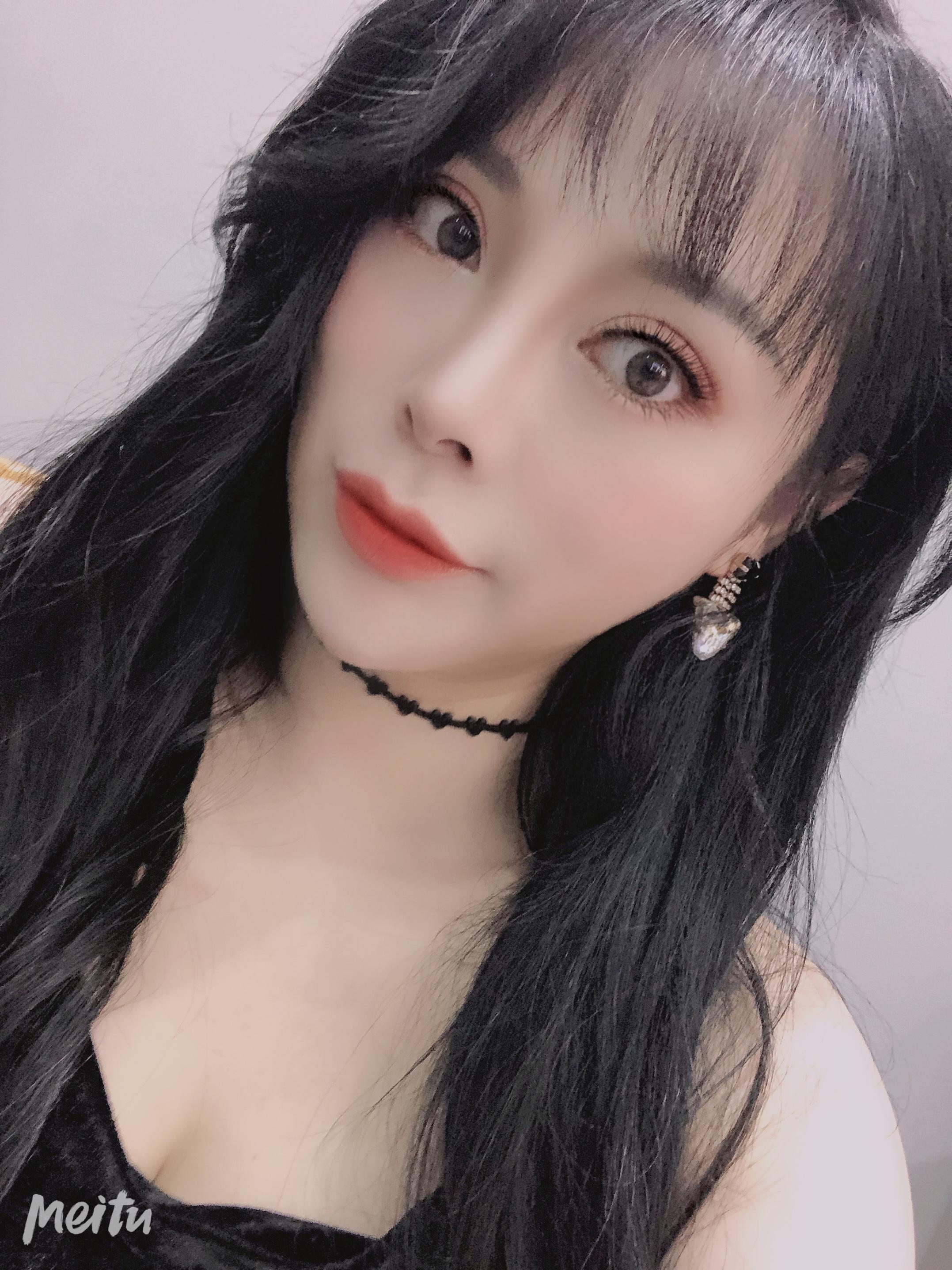 武汉大胸妹~ 第4张