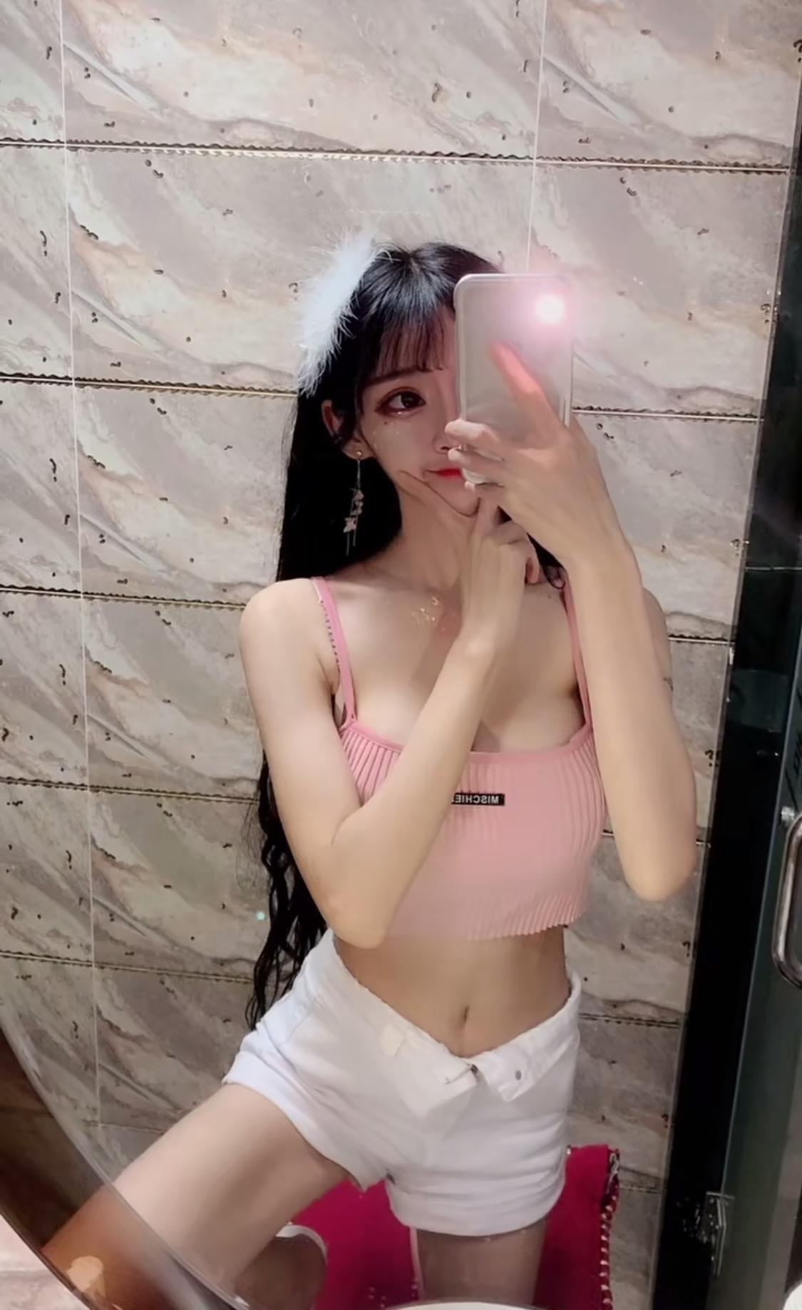 猛干制服装骚妹子莹莹 第3张
