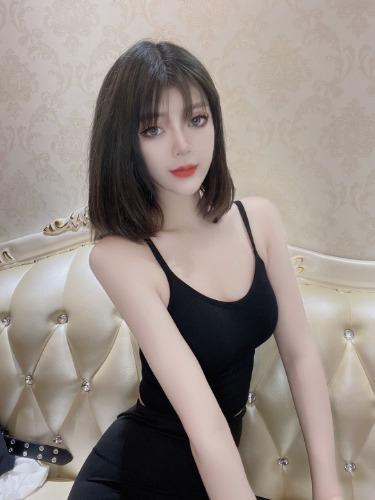 风情万种小美女 第1张