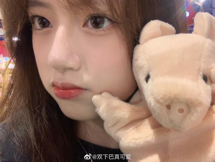 金牛凯德广场附近卖化妆品的兼职嫩妹小乖乖 第2张
