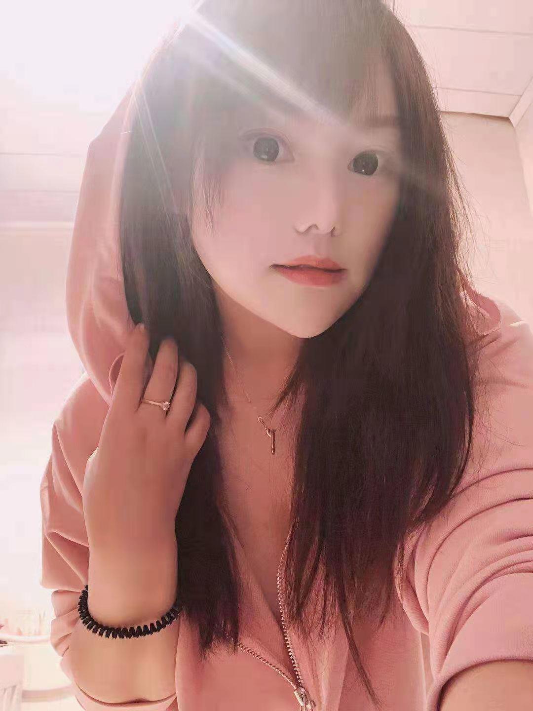 400的川系嫩妹,五官好正,玉体水灵,超划算 第1张