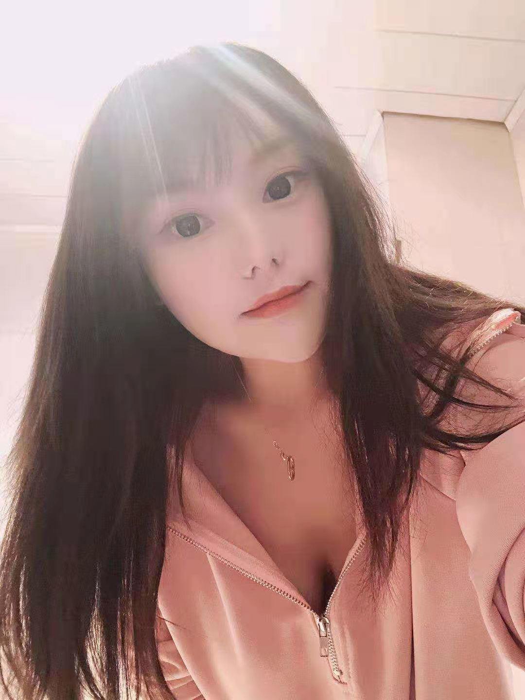 400的川系嫩妹,五官好正,玉体水灵,超划算 第2张